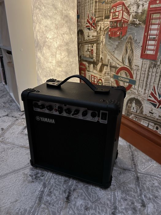 Комбоусилитель YAMAHA GA15II