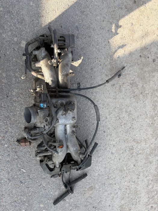 Впускной колектор от субару форестер