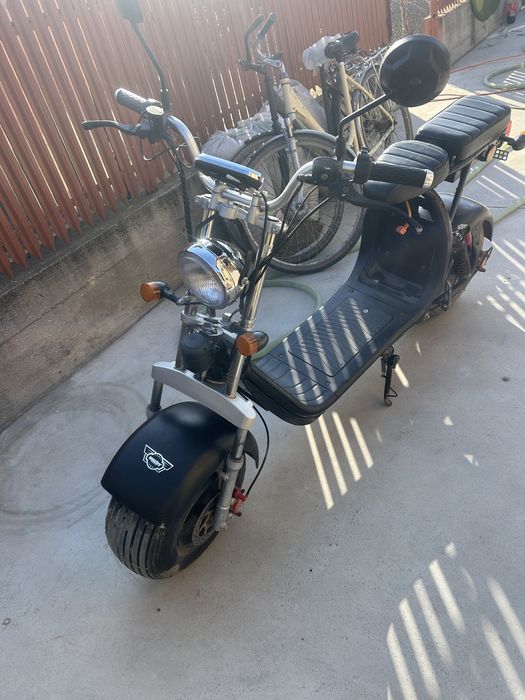 Vand scuter electric