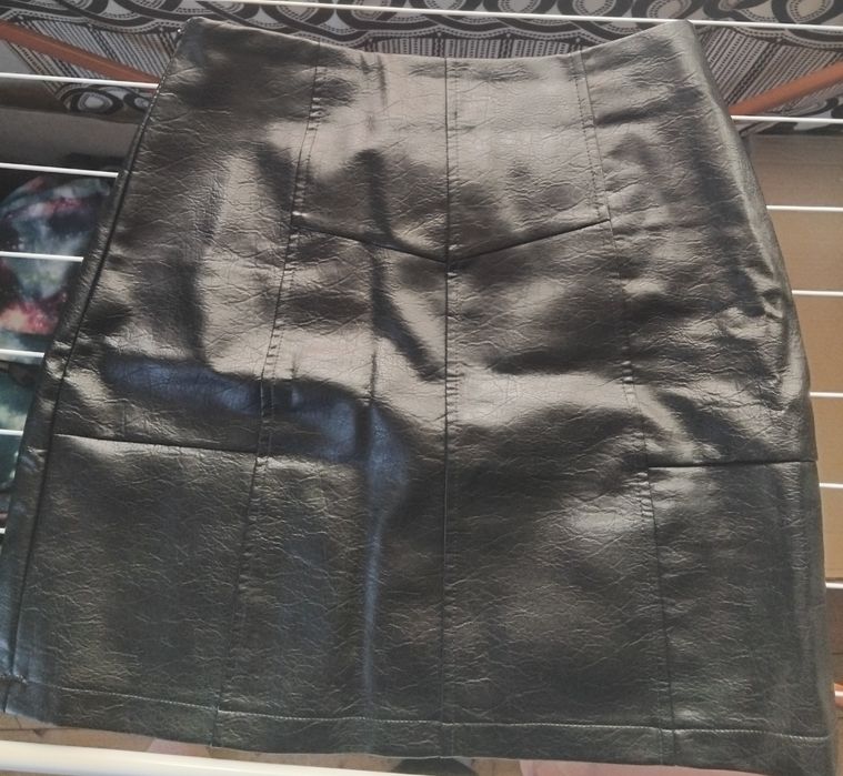 Къси поли ,потник,боди