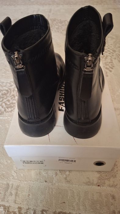 Женская обувь ботинки