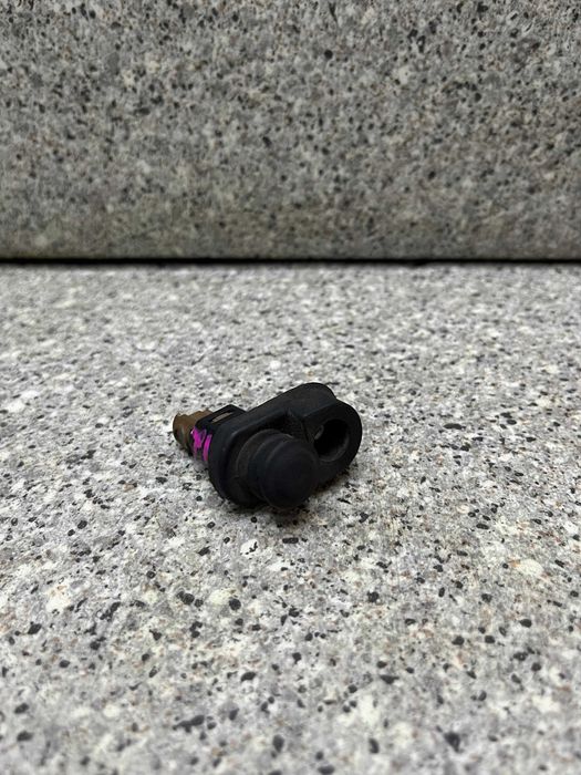 Концевик двери на Ниссан: Цефиро, Террано, Мистраль, Кашкай, Эльгранд.