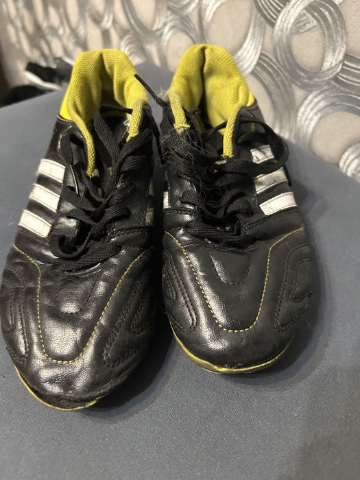 Бутсы кожанные adidas