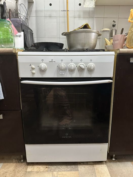 Газ плита продается.