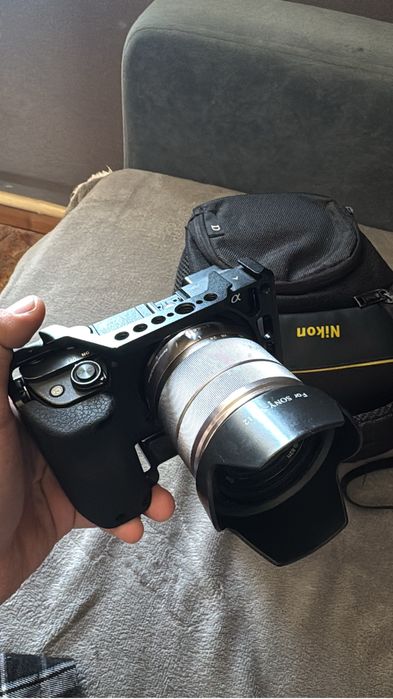 Sony a6400 kit 18-55 с клеткой