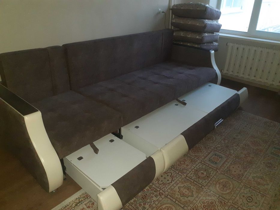 Продам диван в отличном состоянии
