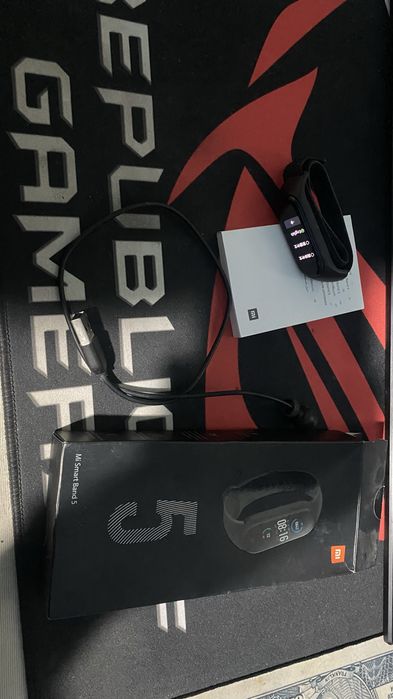 Xiaomi Mi Band 5 sotiladi