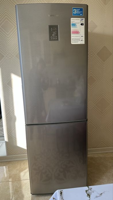 Продам холодильник Самсунг