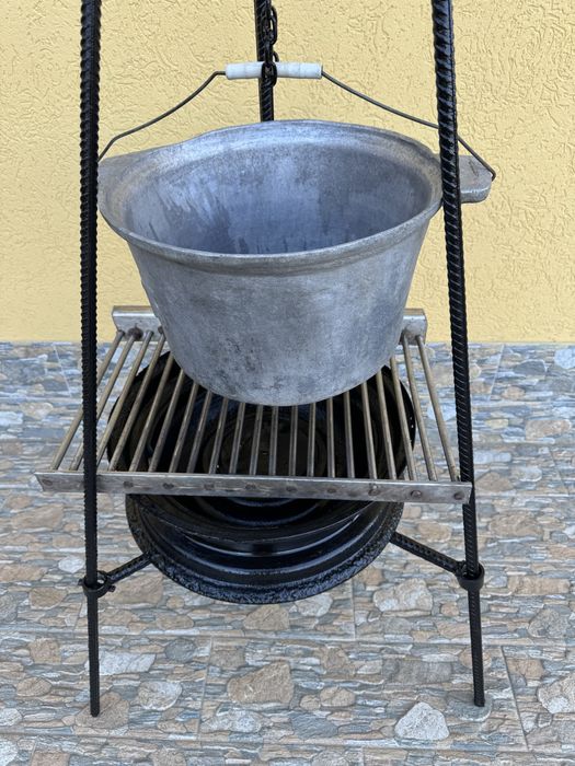 Vând grătar din inox+trepied din fier streat+ceaun din aluminiu