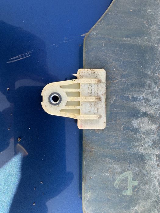 Стъкло / стъклоповдигач Nissan X-trail T31