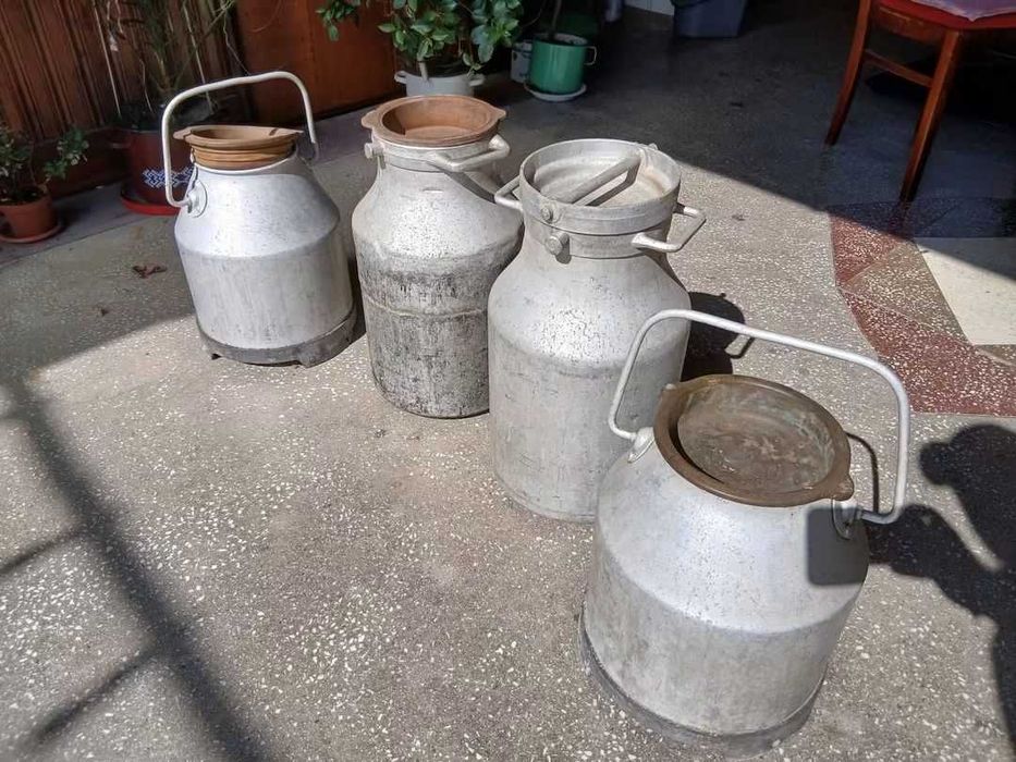 Bidoane de aluminiu