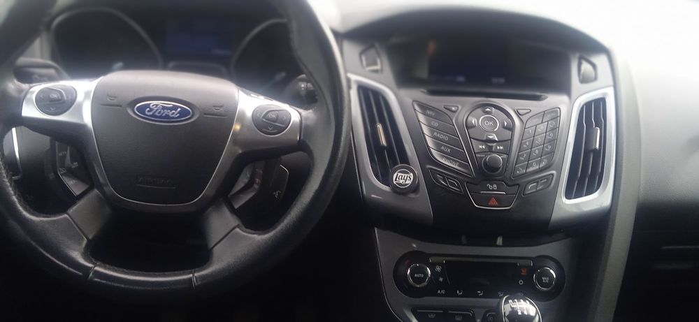 Vând Ford focus 1,6 diesel