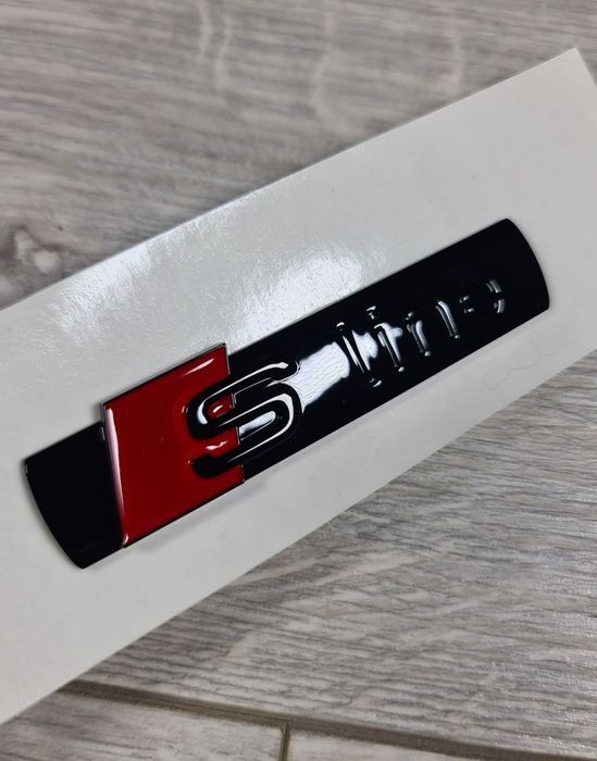 Embleme-Sigle-Logo-Steme-Sline-Aripi-Laterale-Negre-Lucios-Full-Black-Audi-A1-A3-A4-A5-A6-A7-A8-Q3-Q5-Q7-Q8