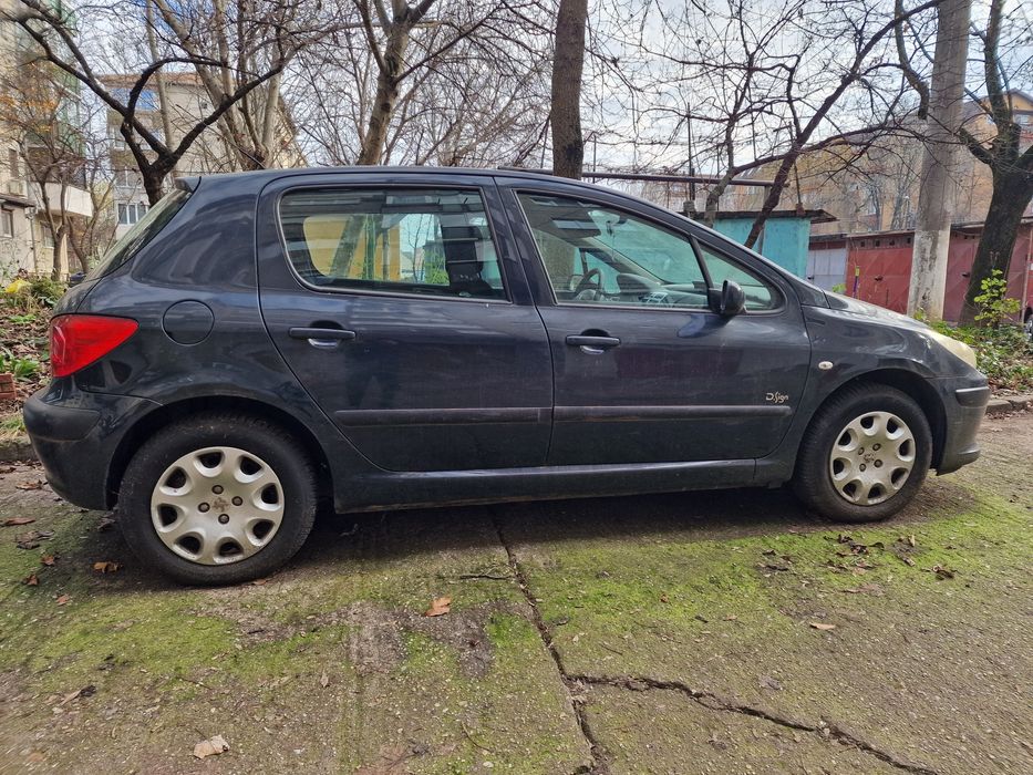 Se vinde Peugeot 307 1.6 diesel 90hp 2007