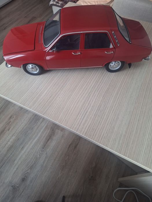 Vand macheta Dacia 1300.