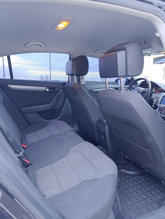Vând Volkswagen Passat, 1.6TDI, an 2011