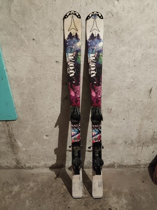 Детски ски 130см и обувки N38