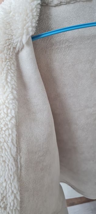 Продам вещи платья костюмы