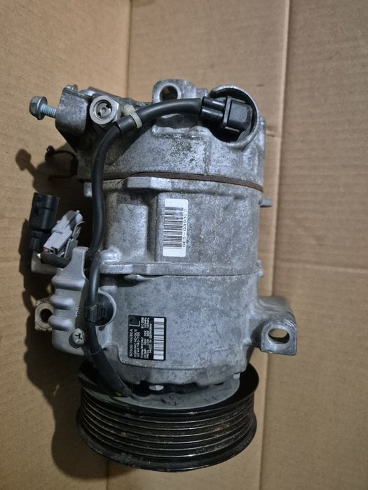 Компресор за климатик  за  нисан кашкавал 2000г.J11