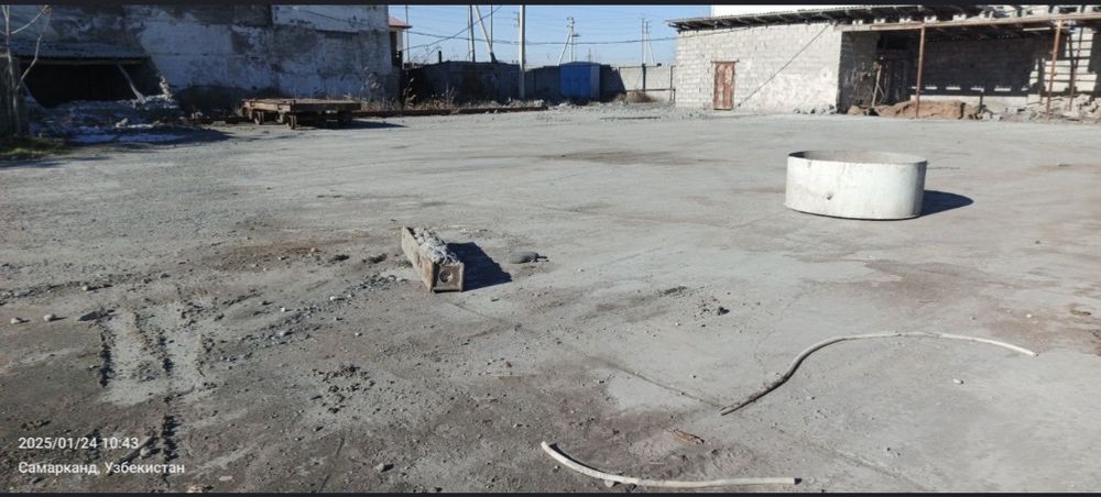 SROCHNA Sex sotiladi, sex tayyor ichida 5 tonn kranlar ishlab turibdi.