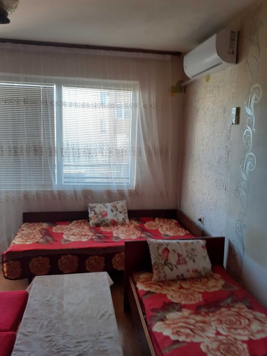 Дава се под наем Двустаен апартамент в Асеновград - 70 кв.м за 280.5 € - Снимка #1