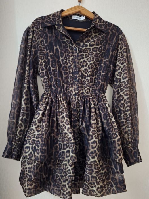 брендовый одежды  все новый