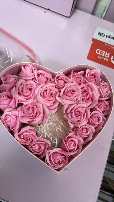 Подарочная коробочка с розами