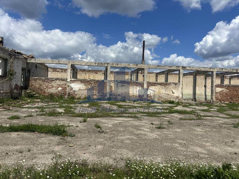 Продава се Промишлена сграда в с. Друмево, Област Шумен - 500 кв.м за 153 €/кв.м - Снимка #4