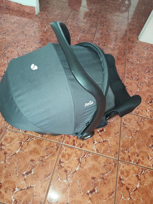 Vând scoică auto Joie 0-13kg nouă nefolosită!