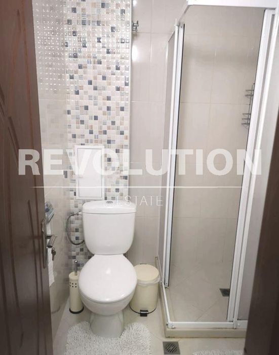 Двустаен апартамент в района на Зимно кино Тракия!