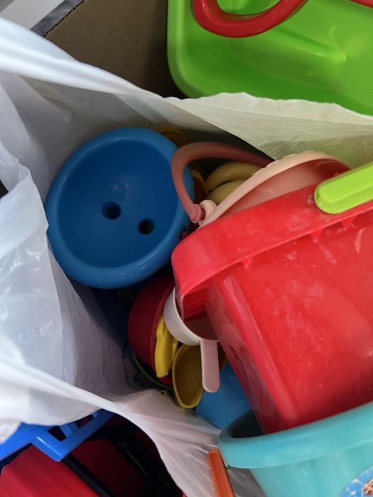 Продам детские игрушки