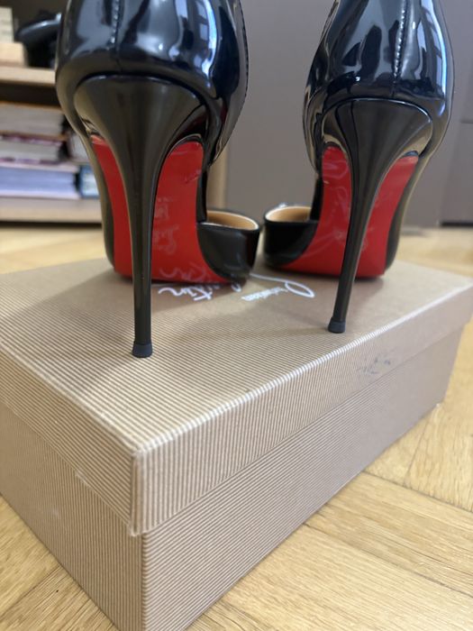 Pantofi eleganti