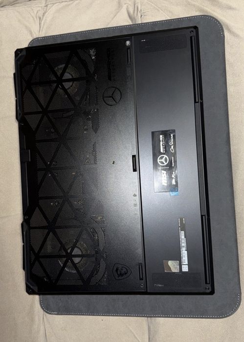 Laptop Gaming MSI Intel Core Ultra 9, 64GB DDR5, 2TB, RTX4080 12GB