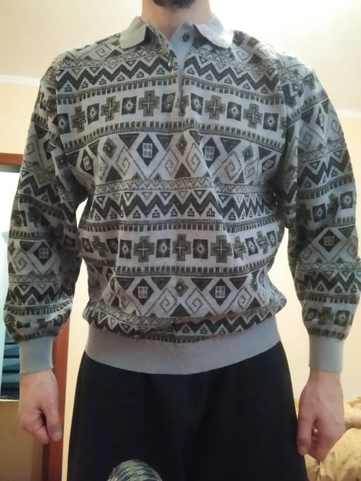 Пуловер мужской.