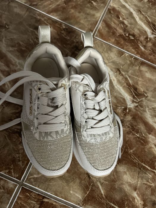 Adidasi Michael Kors ,marimea 30