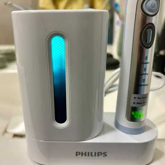 Periuta de Dinți Electrică Philips Sonicare 6160 + Stație Sanitizare