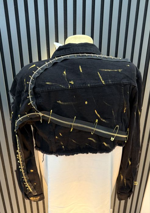 Jachete ,sacouri,pantaloni,sepci