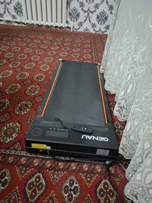 беговая дорожка  / yugurish yo'lakchasi