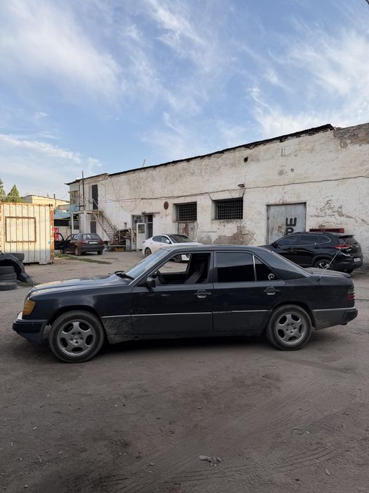 Мерседес Е класс w124