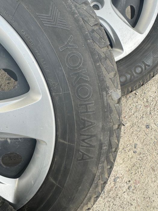 Продам срочно авто шины