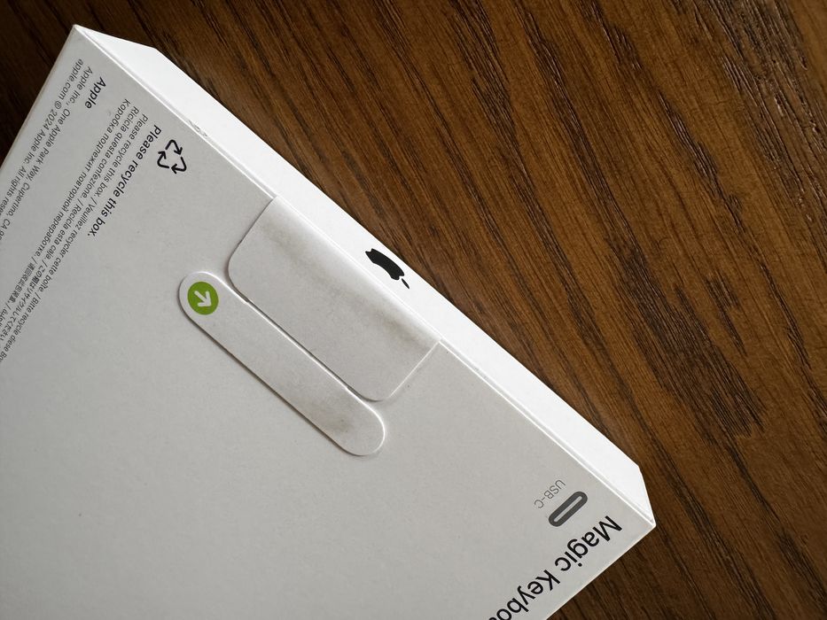 Apple magic keyboard & mouse