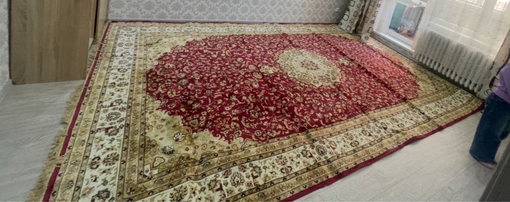 Срочно продам ковер на 3:5