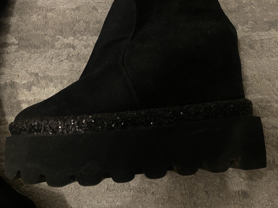 Vand cizme lungi cu platforma