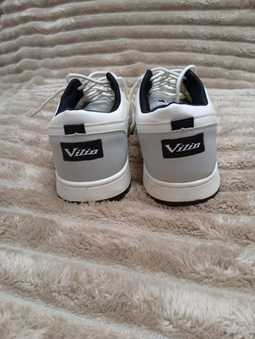 Продам кросовки мужские