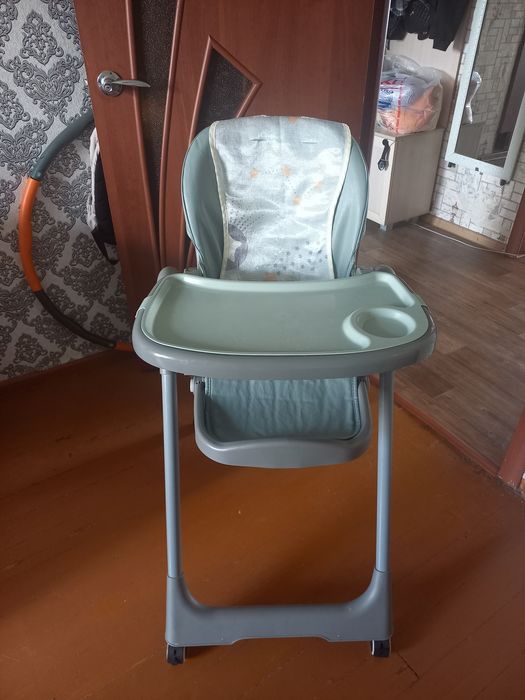 Продам детский стулчик для кормление