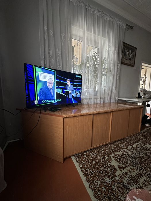 СРОЧНО продам тумбу уголок для ТВ или в магазин