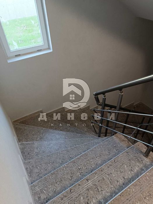 Продава се Двустаен апартамент в Стара Загора, Железник - център - 73 кв.м за 850 €/кв.м - Снимка #4