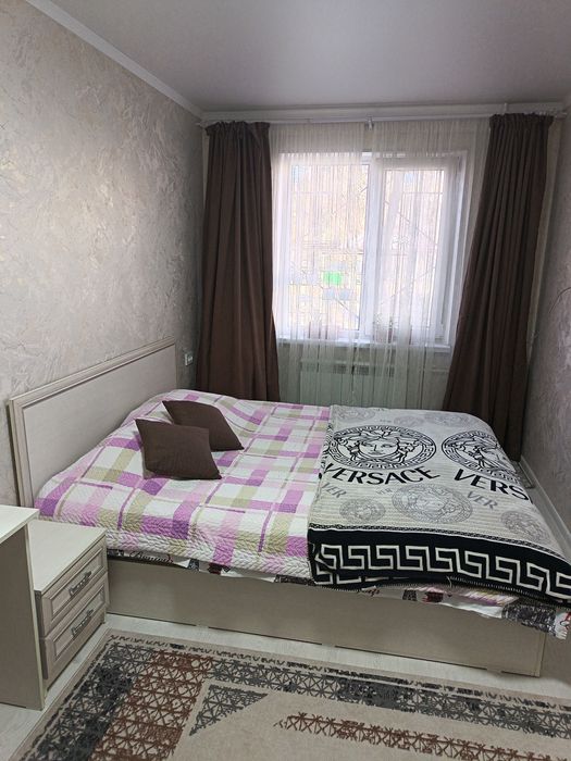 Продам спальный гарнитур