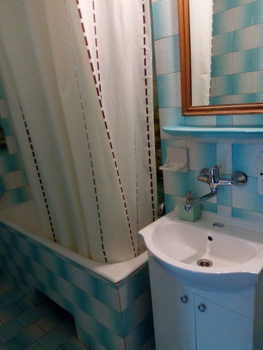 Dau în chirie apartament 3 camere