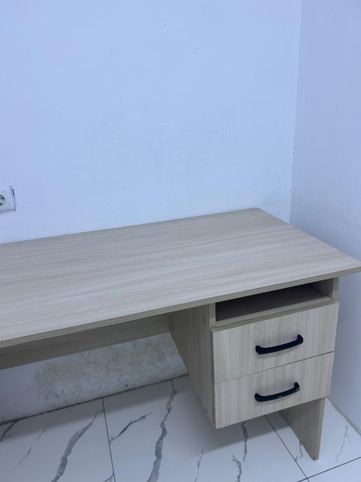 Продам стол парта офисная